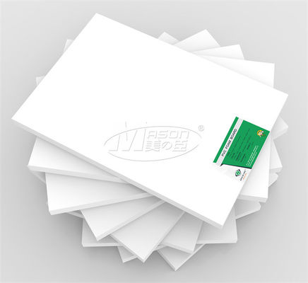 Verschillende die Dichtheid aan de Uitbreidingsblad 20mm wordt gesneden 1220x2440 van Grootte Wit pvc