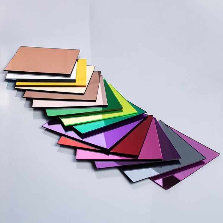 Blad van de de Bladen Flexibele Plastic die Spiegel van de perspex het Zelfklevende Acrylspiegel aan Grootte wordt gesneden